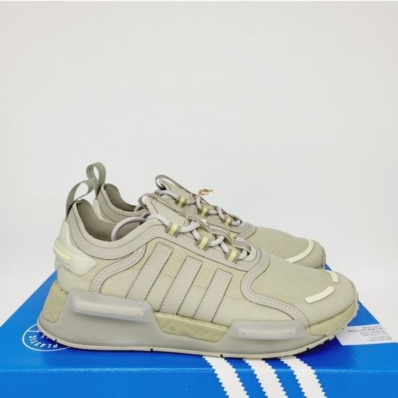 New Adidas NMD R1 V3 Feather Grey Sandy Beige Women's Running Shoes Size 6 - Picture 4 of 8
